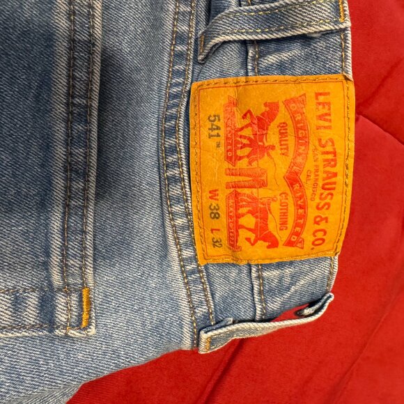 Mens Levis Jeans - Picture 2 of 2